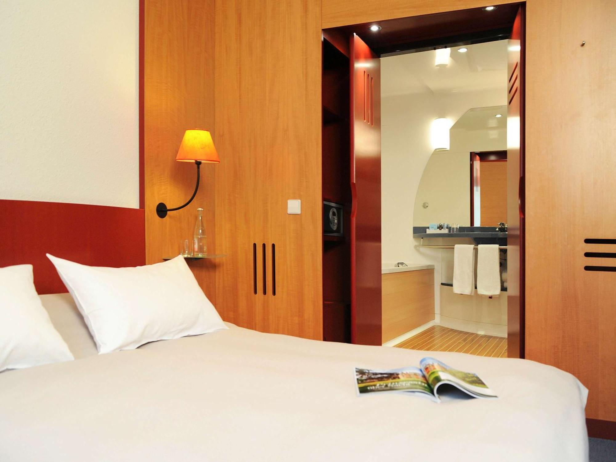 Novotel Parkstadt Schwabing 4* München